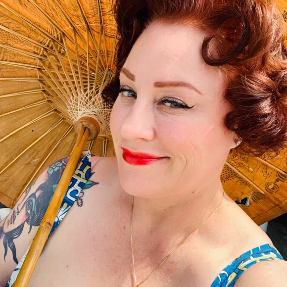 Meet your Posher, Leighanna - Picture 5 of 5